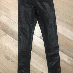 Stunning black ZELLA high waisted leggings